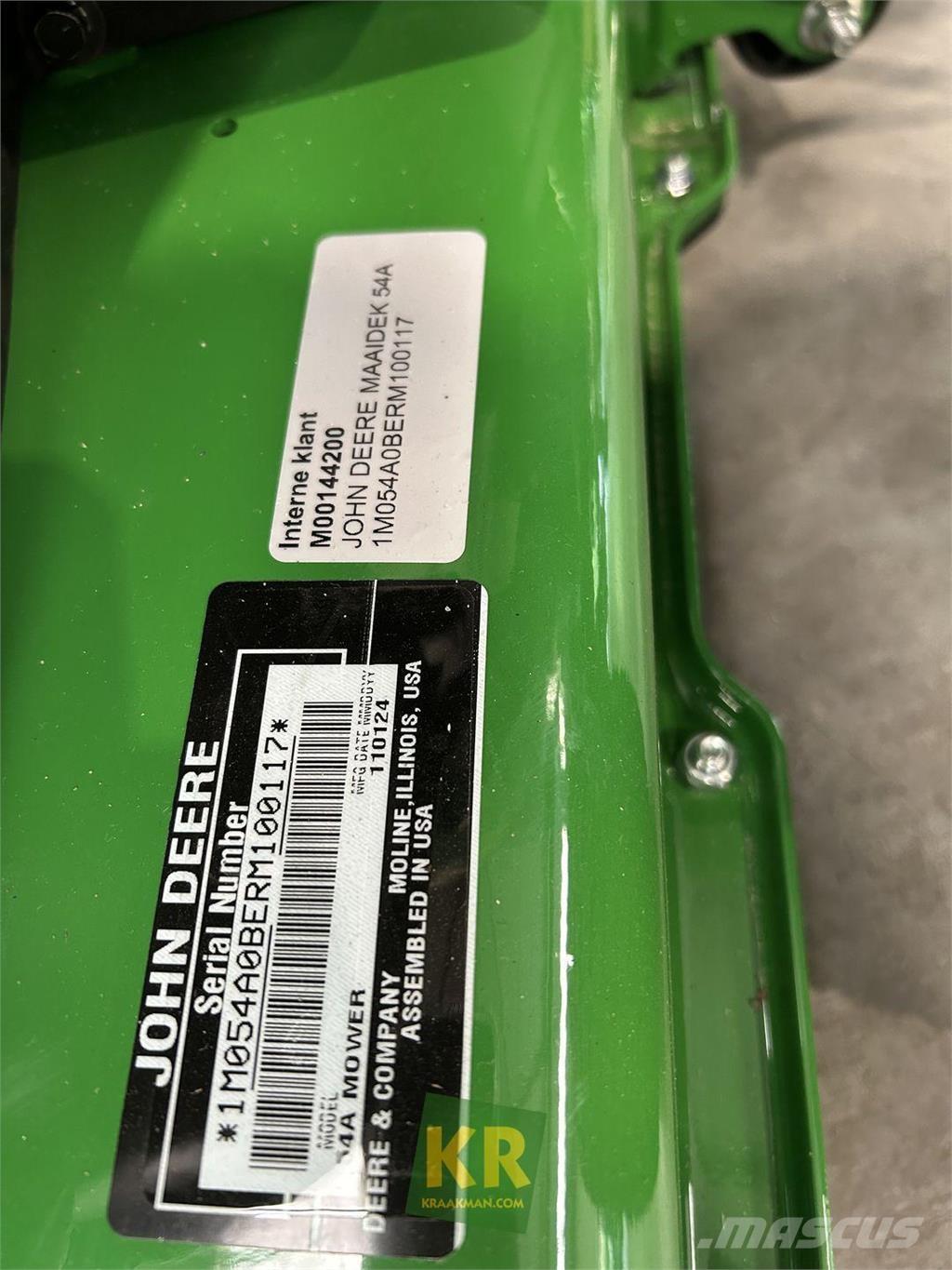 John Deere X380 Samochodné kosačky