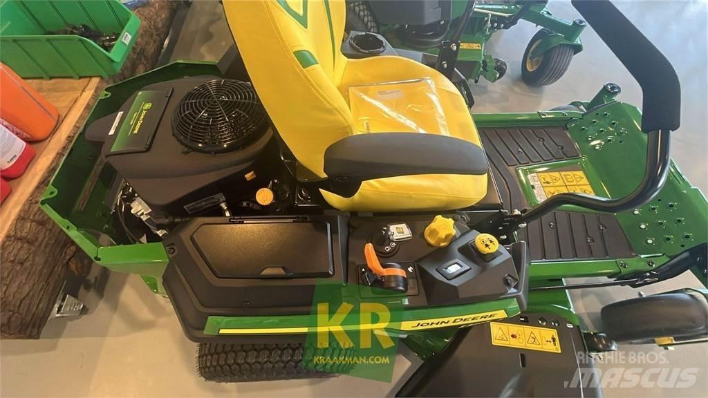 John Deere Z320R Ďalšie poľnohospodárske stroje