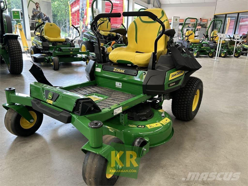 John Deere Z320R Ďalšie poľnohospodárske stroje