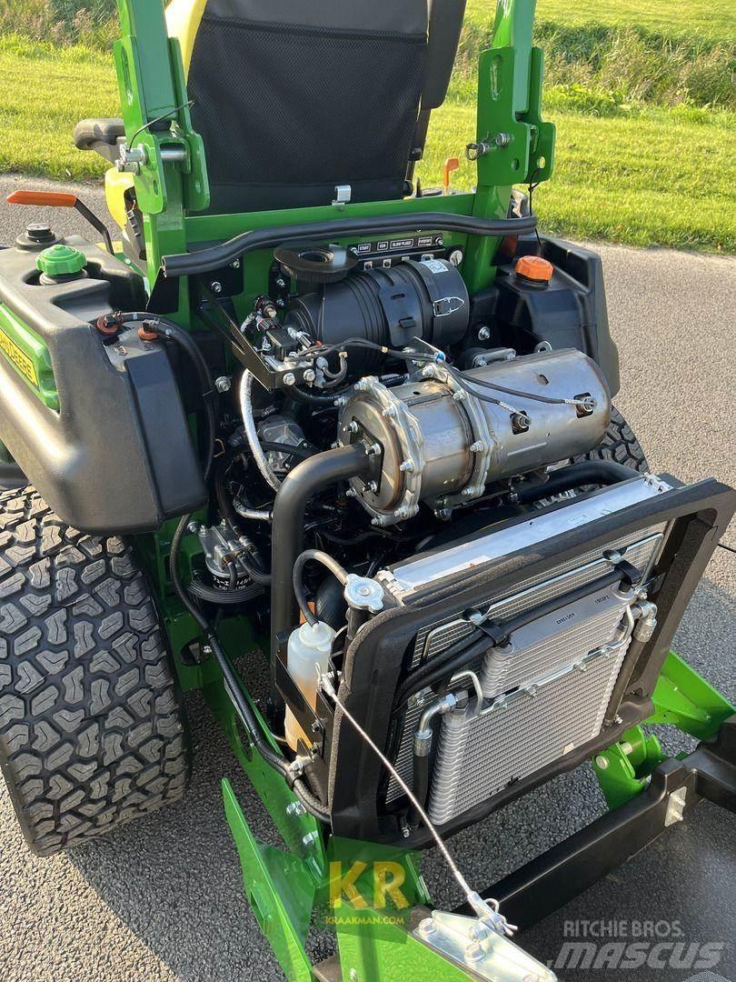 John Deere Z997R Samochodné kosačky