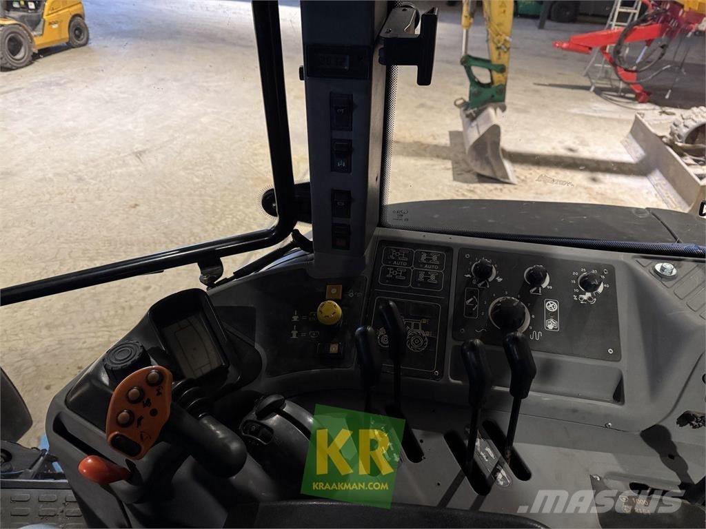 New Holland TM190 Traktory