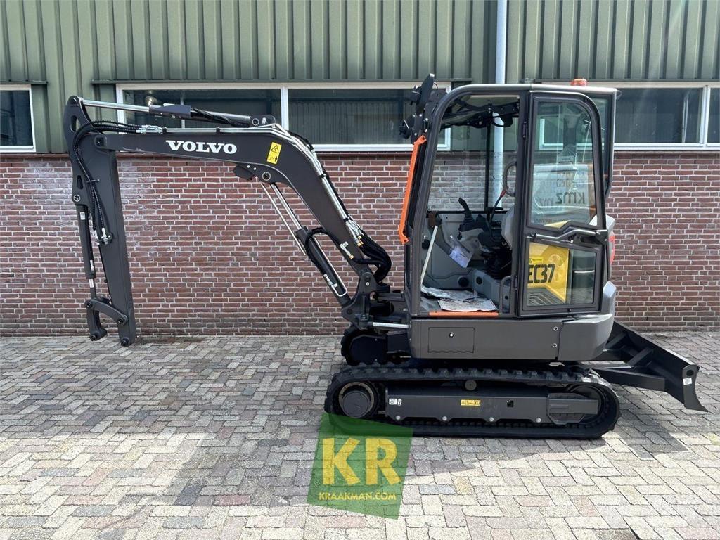 Volvo EC 37F Pásové rýpadlá