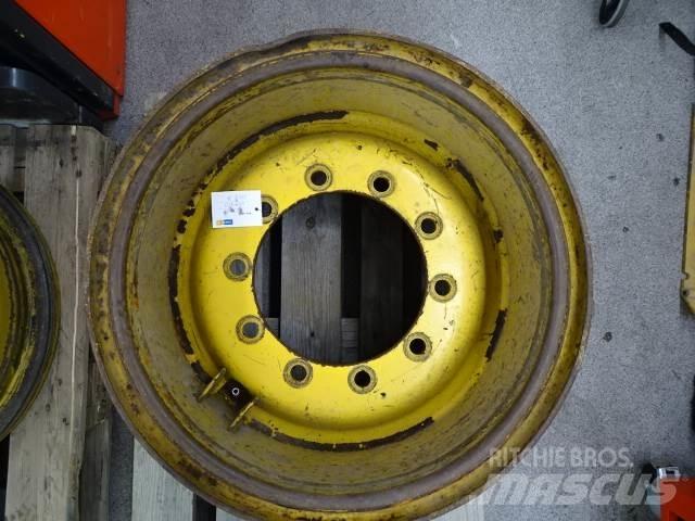 Volvo L70D Fälg Pneumatiky, kolesá a ráfiky