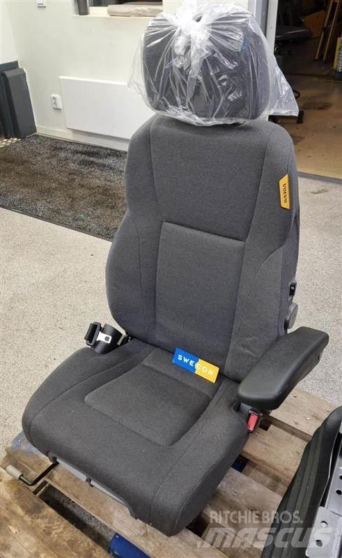 Volvo STOL Kabíny a interiér