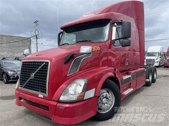 Volvo VNL64T730 Ťahače