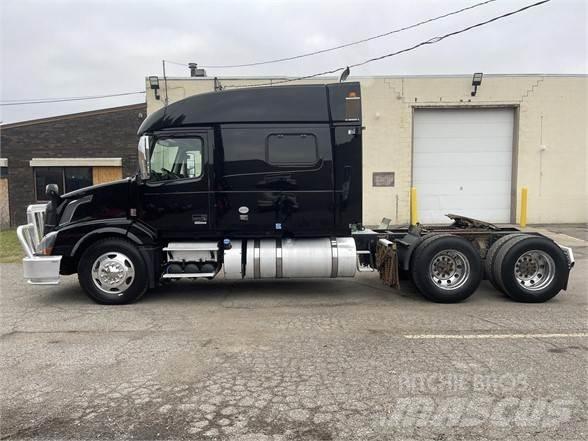 Volvo VNL64T730 Ťahače