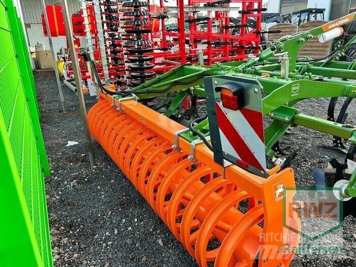 Amazone Cenius 3003 Kultivátory