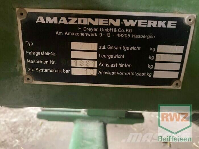 Amazone UF 1200 Ťahané postrekovače