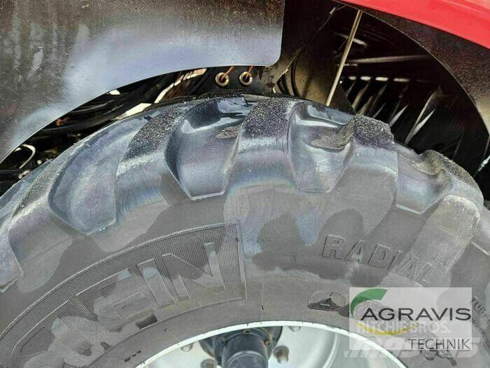 Case IH LB 424 R RL6 Lisy na hranaté balíky
