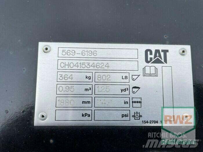 CAT 906 Radlader Kolesové nakladače
