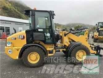 CAT 907 Kolesové nakladače