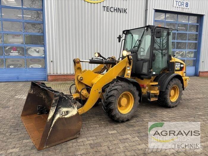 CAT 908 Kolesové nakladače