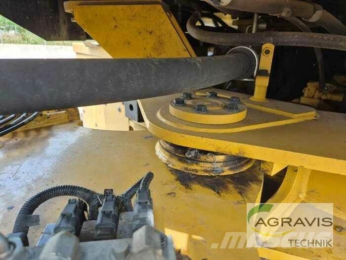 CAT 930 M Kolesové nakladače