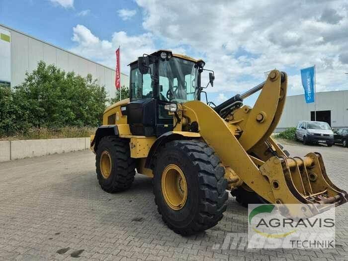 CAT 930 M Kolesové nakladače