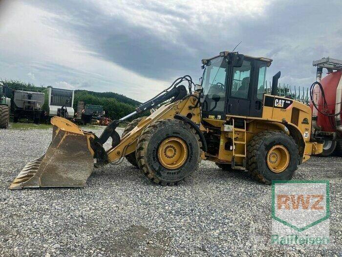 CAT 930H Kolesové nakladače