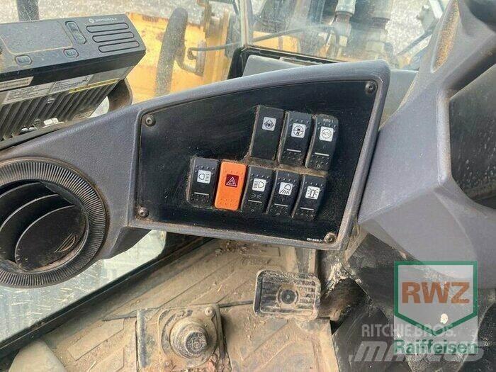 CAT 930H Kolesové nakladače