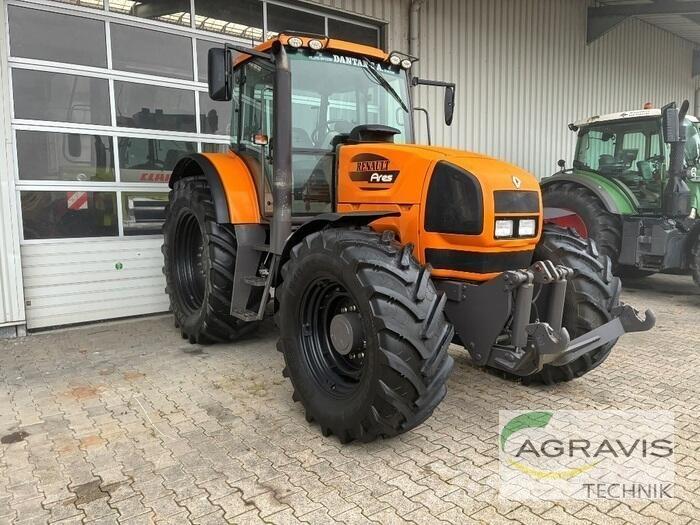 CLAAS ARES 735 Traktory