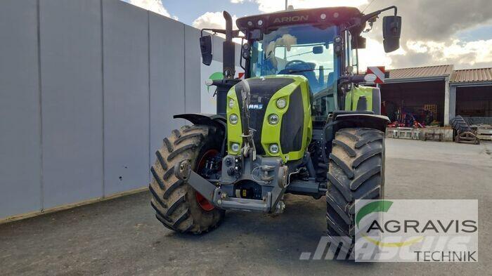 CLAAS ARION 550 CEBIS Traktory