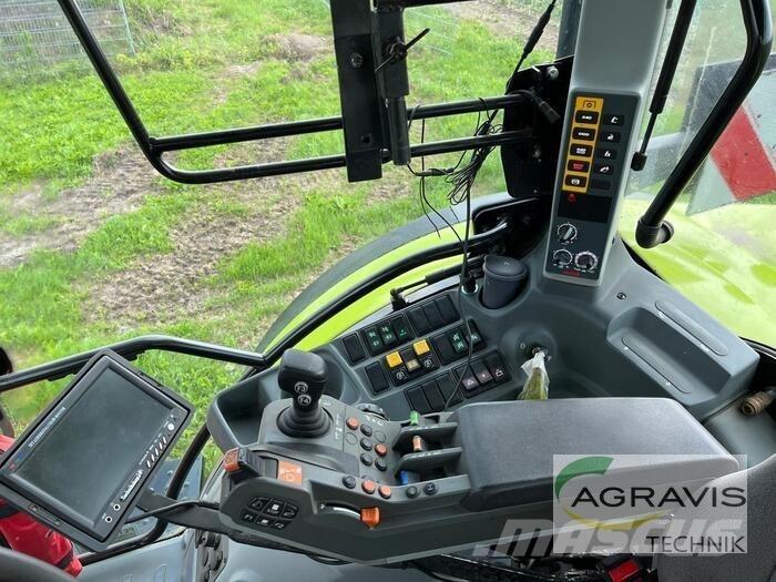 CLAAS ARION 550 CIS+ Traktory