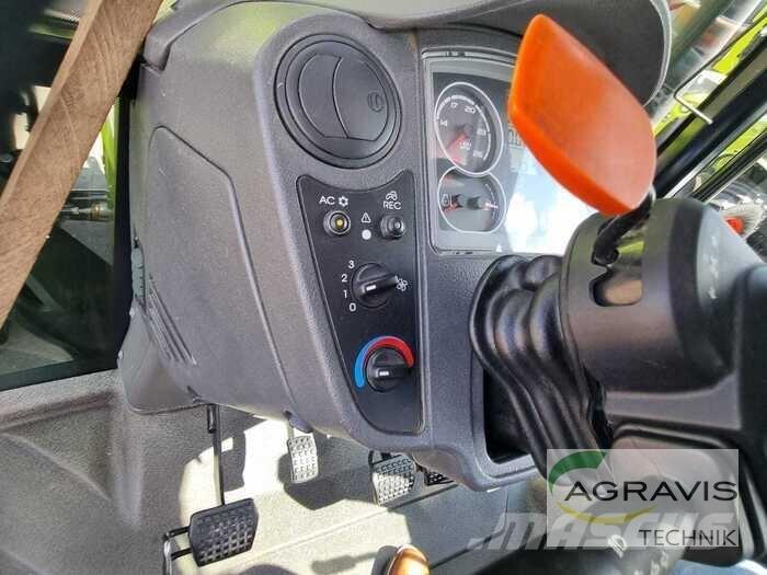 CLAAS AXOS 330 CX Traktory