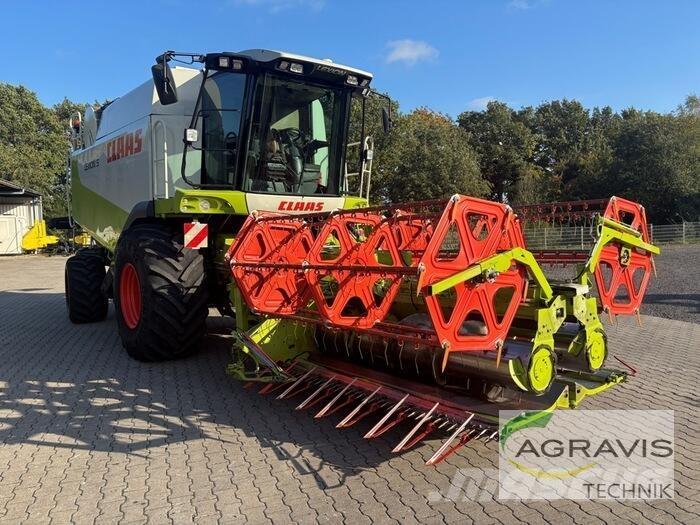 CLAAS LEXION 530 Kombinované zberacie stroje