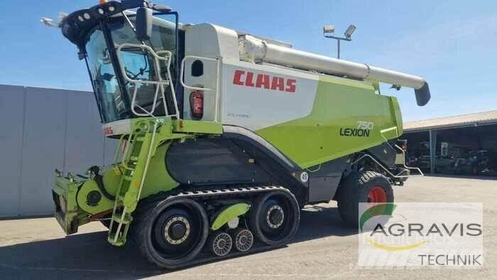 CLAAS LEXION 750 Kombinované zberacie stroje