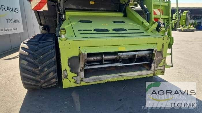 CLAAS LEXION 750 Kombinované zberacie stroje