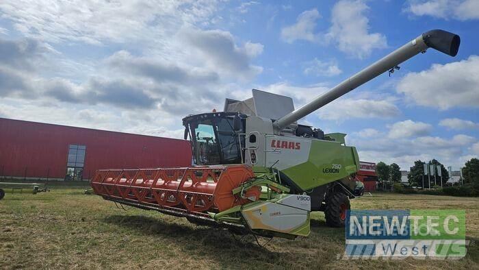 CLAAS LEXION 750 Kombinované zberacie stroje