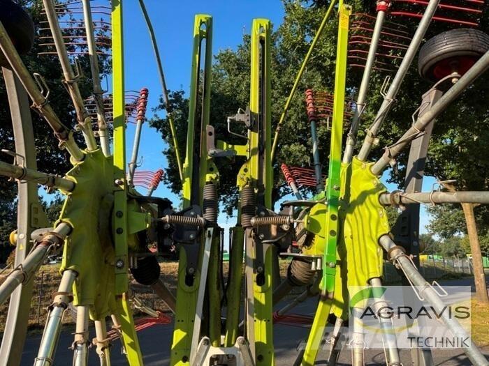 CLAAS LINER 2900 Obracače a zhrabovače sena