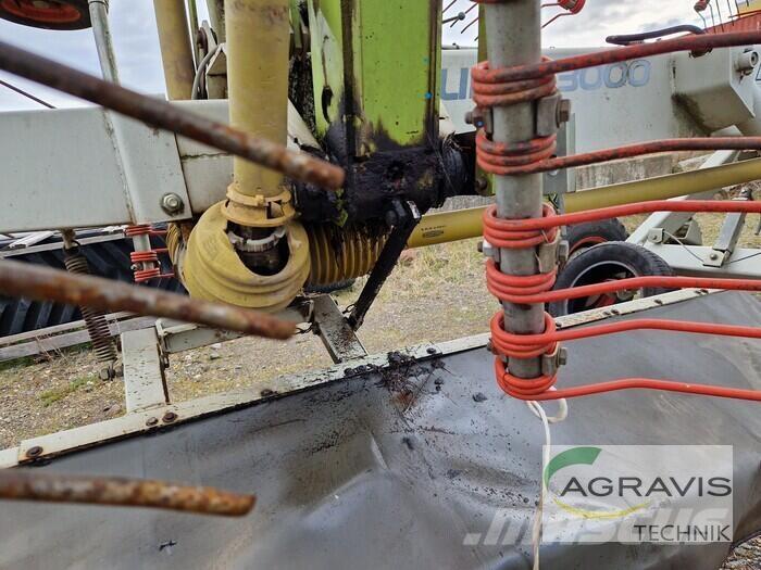 CLAAS LINER 3000 Obracače a zhrabovače sena