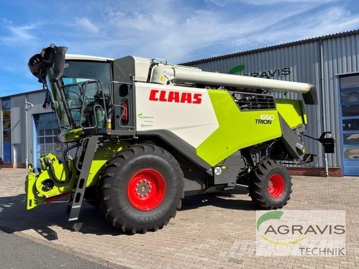 CLAAS TRION 650 Kombinované zberacie stroje