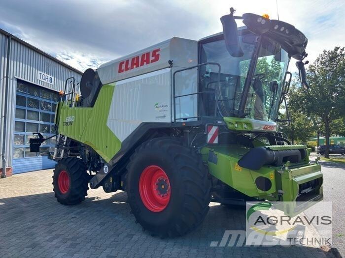 CLAAS TRION 650 Kombinované zberacie stroje