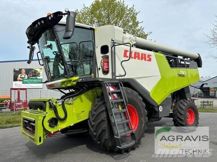 CLAAS TRION 730 Kombinované zberacie stroje