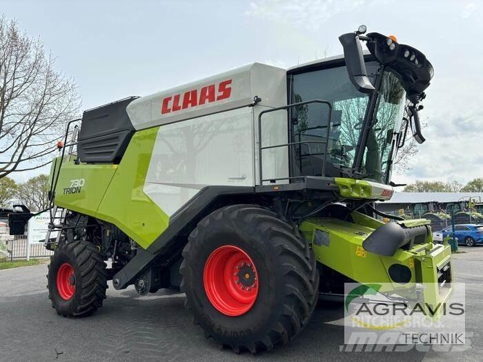 CLAAS TRION 730 Kombinované zberacie stroje