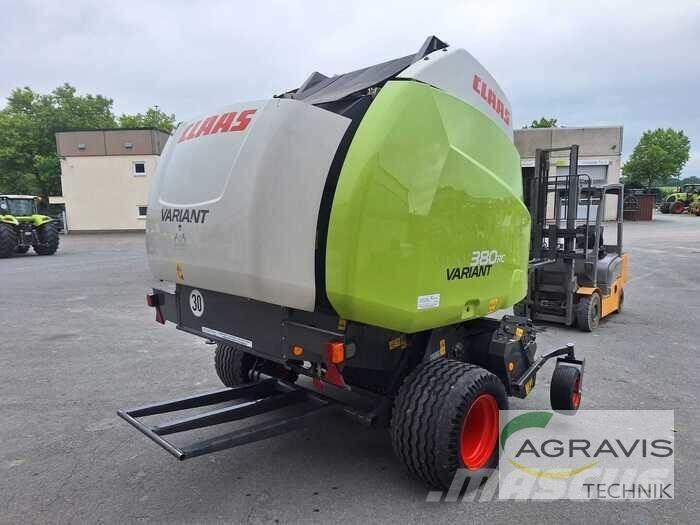 CLAAS VARIANT 380 RC Lisy na okrúhle balíky