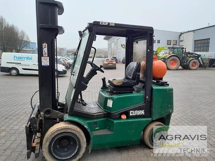 Clark CGP30 Iné
