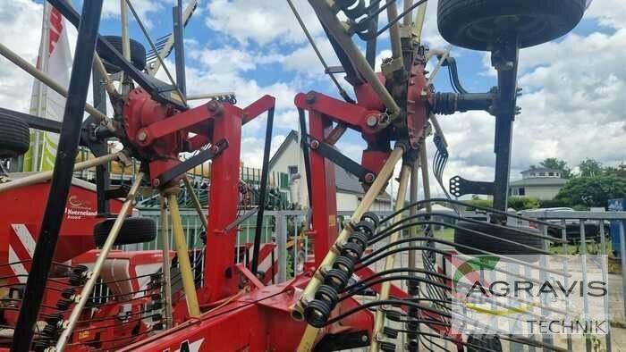 Fella TS 671 Obracače a zhrabovače sena