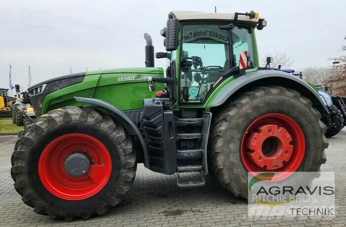 Fendt 1042 VARIO S4 Traktory