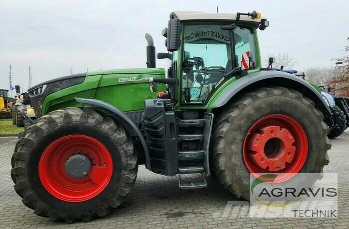 Fendt 1042 VARIO S4 Traktory