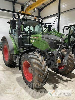Fendt 211 VARIO Traktory
