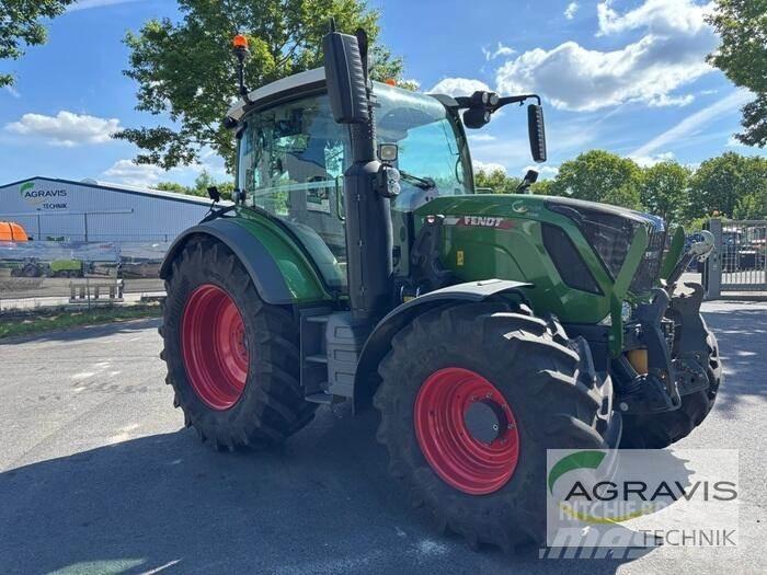 Fendt 313 VARIO GEN-4 Traktory