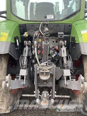 Fendt 516 PROFI PLUS Traktory