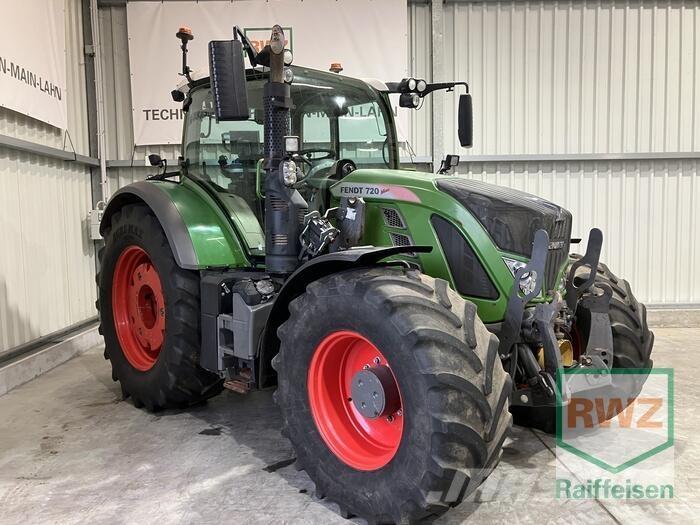 Fendt 700 Vario S4 Traktory