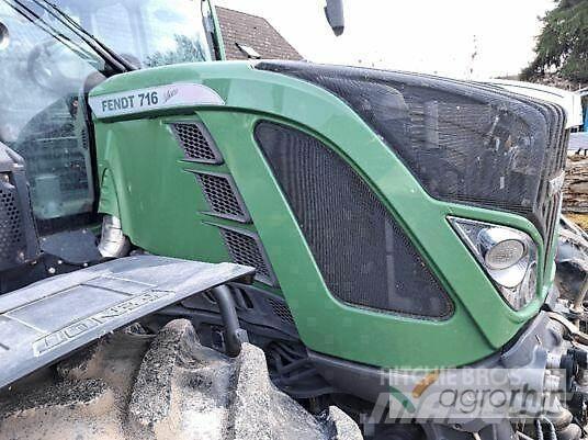 Fendt 716 SCR Traktory
