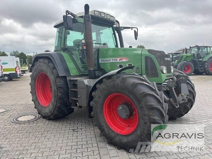 Fendt 718 VARIO Traktory