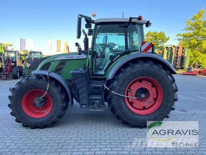 Fendt 720 VARIO S4 Traktory
