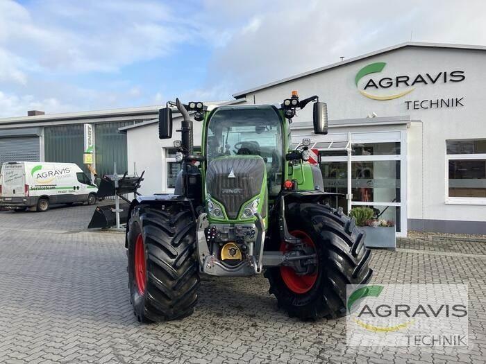 Fendt 724 VARIO GEN-6 Traktory
