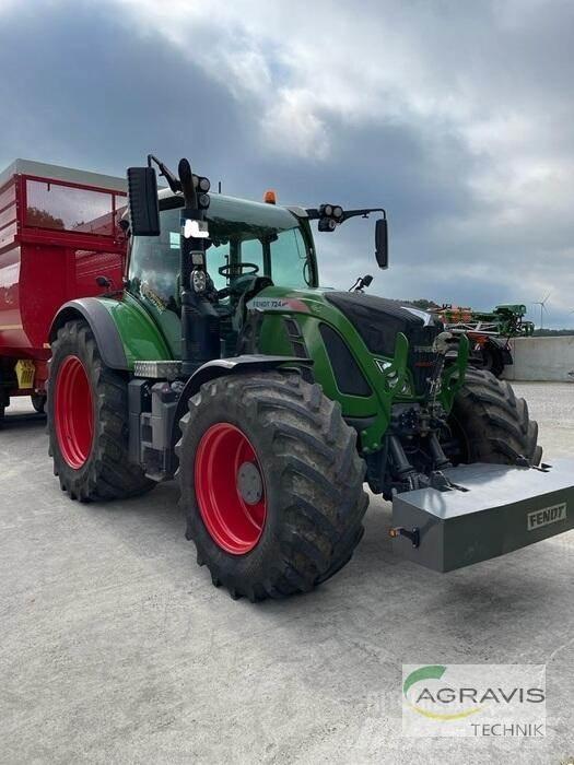 Fendt 724 VARIO S4 Traktory