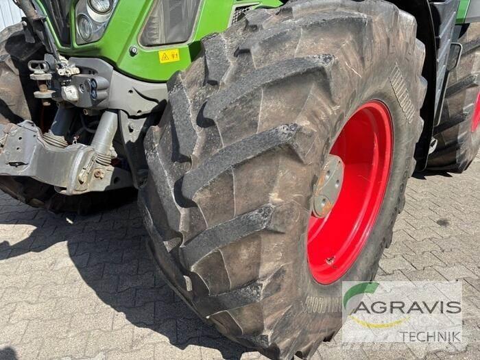 Fendt 724 VARIO S4 Traktory