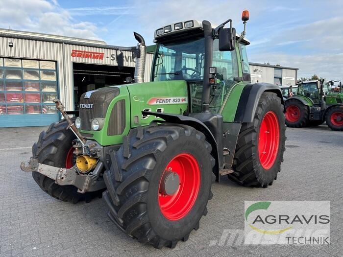 Fendt 820 VARIO Traktory